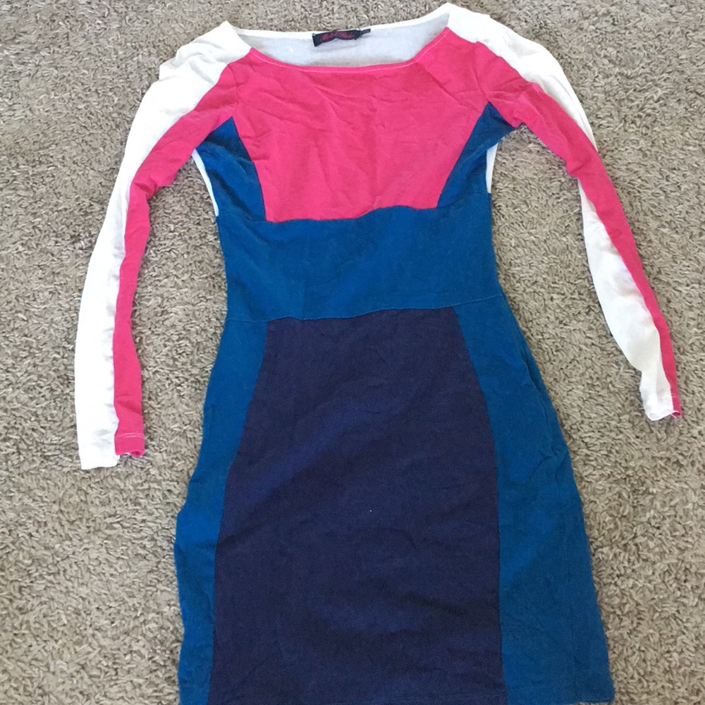 Color-blocked bodycon dress